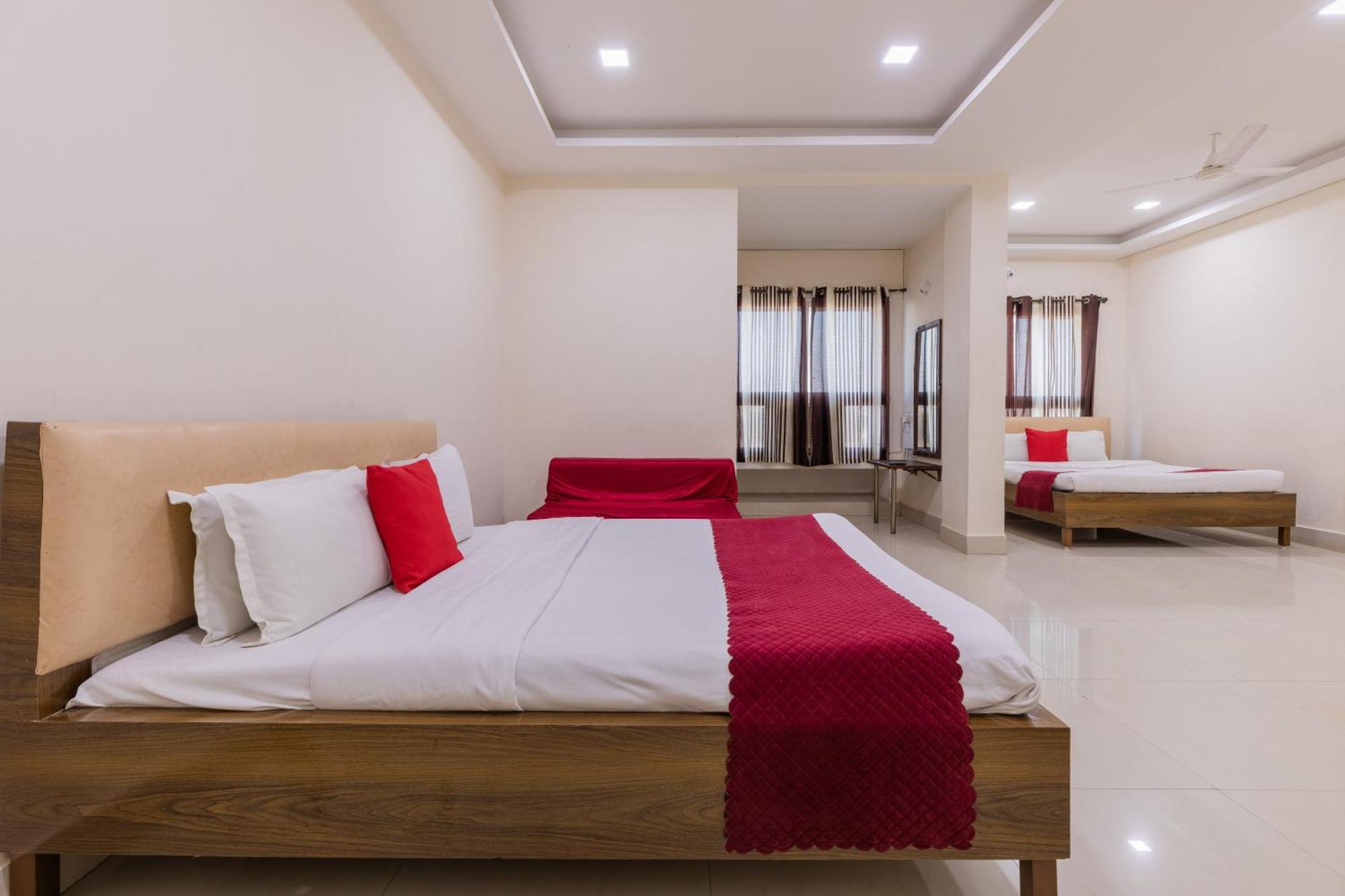 Ruchishree Garden Hotel Ujjain Exterior foto