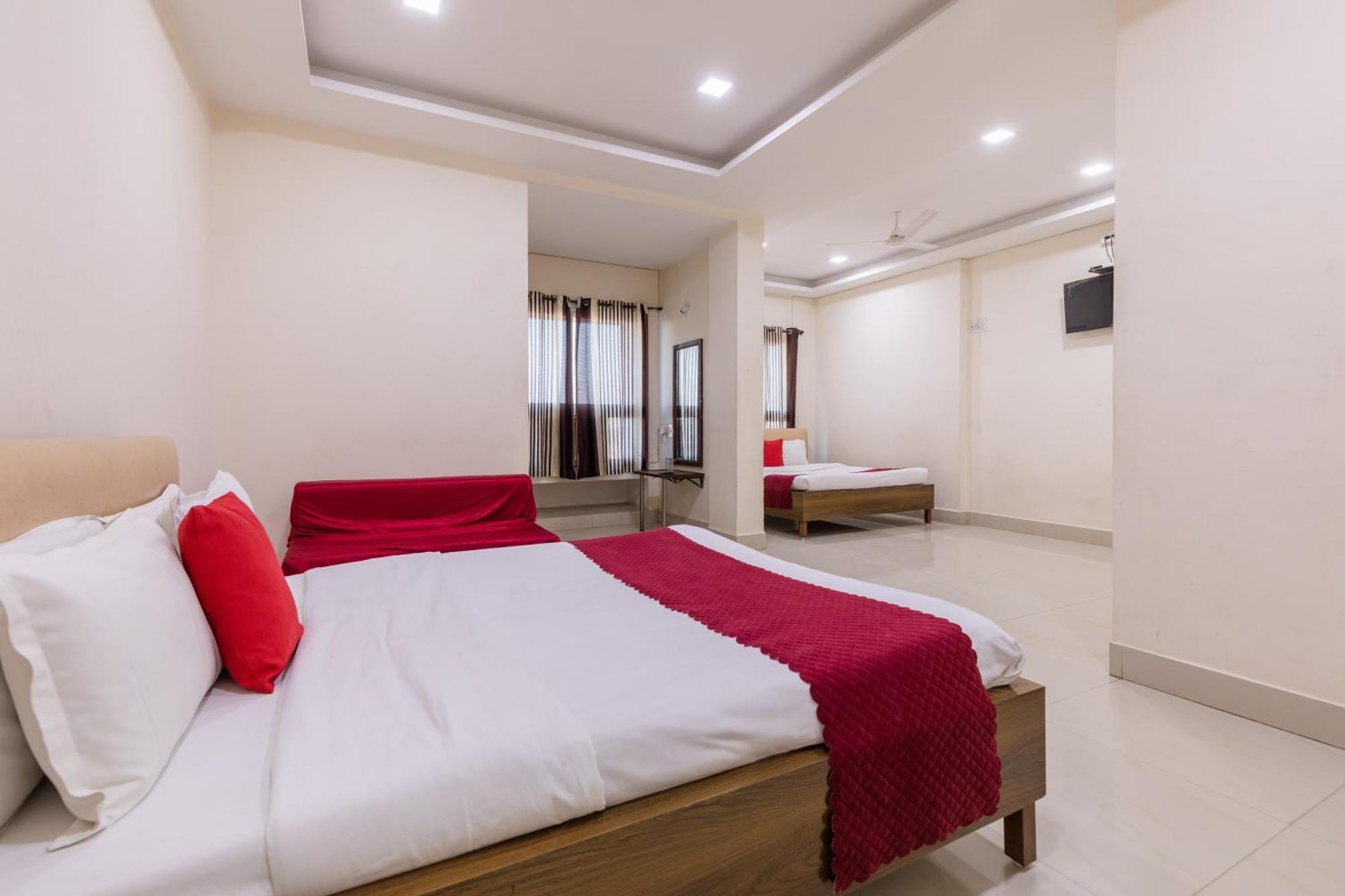 Ruchishree Garden Hotel Ujjain Exterior foto