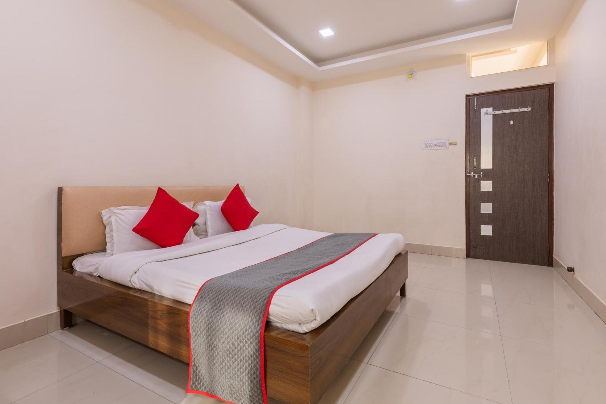 Ruchishree Garden Hotel Ujjain Exterior foto